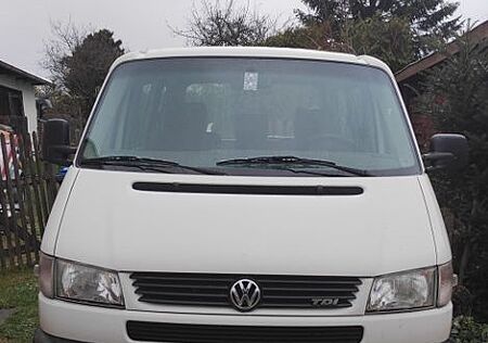 VW T4 Caravelle Volkswagen 2.5 TDI 75kW Standard