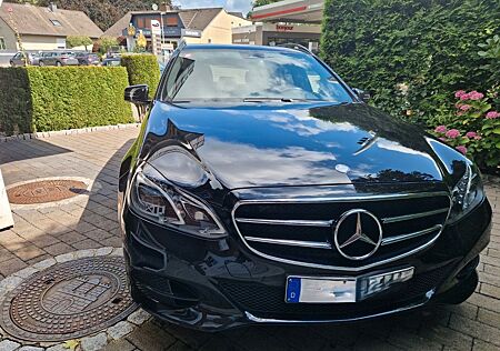Mercedes-Benz E 200 BlueTEC T AVANTGARDE AVANTGARDE