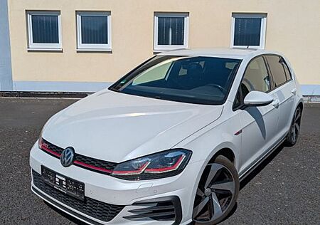 VW Golf Volkswagen 2.0 TSI DSG GTI Performance Standheizung
