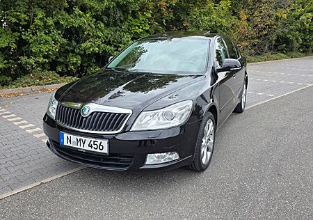 Skoda Octavia 1.4 TSI Elegance PDC,SCHIEBEDACH,NAVI