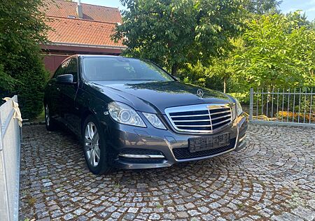 Mercedes-Benz E 220 CDI BlueEFFICIENCY AVANTGARDE AVANTGARDE