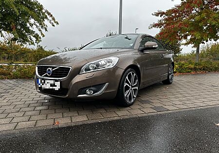 Volvo C70 D3 Summum Austauschmotor Xenon PDC SHZ TMP