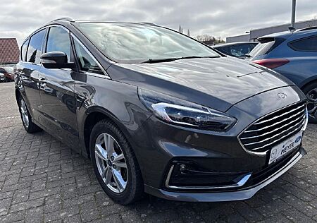 Ford S-Max Titanium
