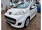 Peugeot 107 FiLOU 1.0i ERST 22TKM 1. HAND NAVi TüV NEU