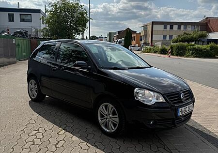 VW Polo Volkswagen 1.4 Automatik United