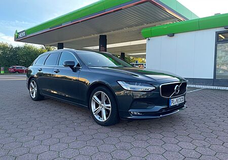 Volvo V90 D4 Momentum Geartronic +Digi+Tacho+NAV+LED