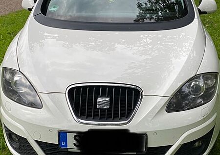 Seat Altea XL mit AT Motor ( nur 95089 KM)