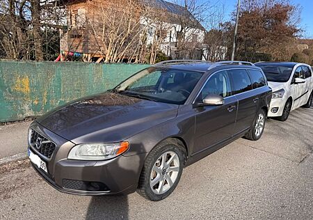 Volvo V70 D5 AWD Summum Geartronic Summum