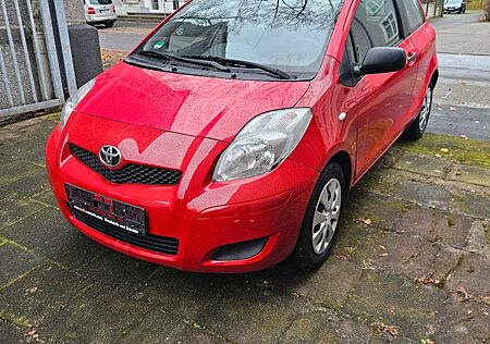 Toyota Yaris 1,0-l-VVT-i -