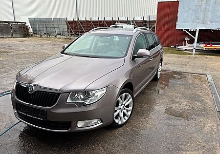 Skoda Superb Combi Active