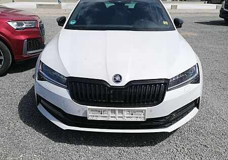 Skoda Superb Sportline 4x4 2.0 TDI /ST-HZ/AHK/VIRTUAL/