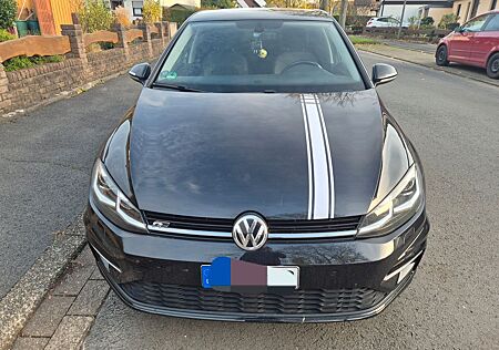 VW Golf Volkswagen 7 1.5 TSI R-Line LED DSG Navi LM ACC
