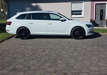 Skoda Superb 2.0 TDI SCR DSG Ambition Combi Ambition