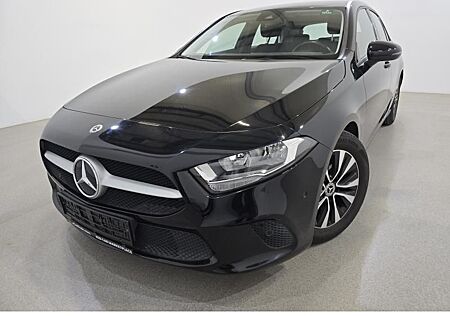 Mercedes-Benz A 160 i Widescreen Navi KeylessGo Camera Klima