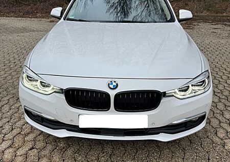 BMW 320d Touring Luxury Line Autom.