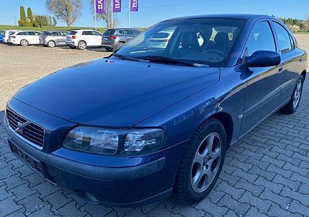 Volvo S60 2.4 Comfort KLIMA SHZ AHK TEMPOMAT ALU