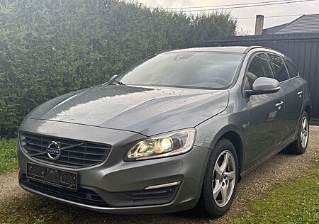 Volvo V60 D3 Linje Business+++Automatic+++Xenon+++TOP+