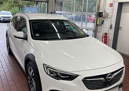 Opel Insignia Country Tourer Exclusive 2.0 BiTurbo