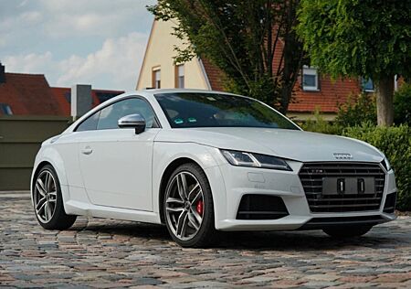 Audi TTS Coupe 2.0 TFSI S tronic quattro -