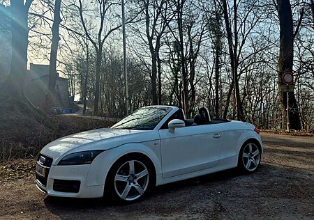 Audi TT 8J Roadster 2.0 TFSI Top Zustand