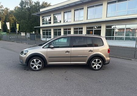 VW Touran Volkswagen CROSS 7-Sitzer Standheizung Navi 17zoll