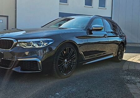 BMW M550d xDrive Touring A M
