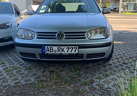 VW Golf Volkswagen 1.6 Basis Variant Basis