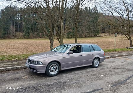 BMW 525i A Touring -