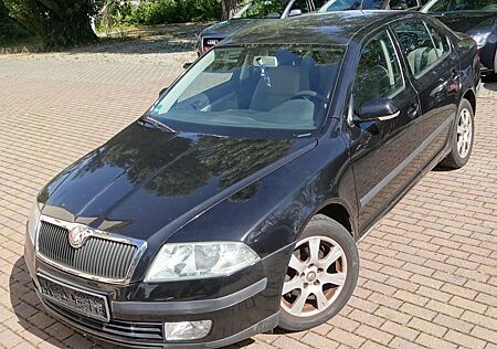 Skoda Octavia 1.6 Sitzheizung PDC Alus
