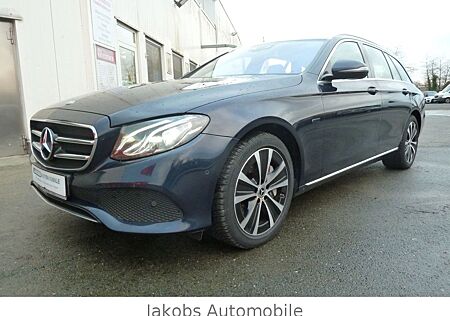 Mercedes-Benz E 300 de Avantgarde 9G Tronic Panorama Leder LED