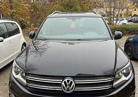 VW Tiguan Volkswagen 1.4 TSI 92 BMT LOUNGE Sport & Style L...