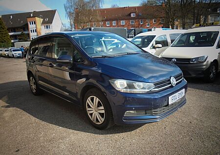VW Touran Volkswagen 2.0 TDI 7Sitze Navi PDC 2 Stück abzugeben