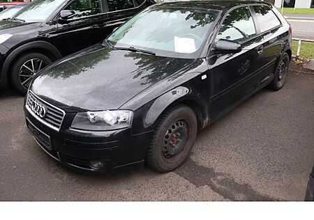 Audi A3 1.6i, Klimaautomatik, Alus