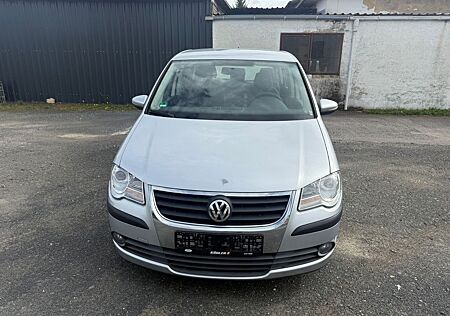 VW Touran Volkswagen Conceptline