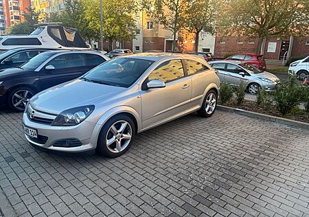Opel Astra Coupé 1.6 -
