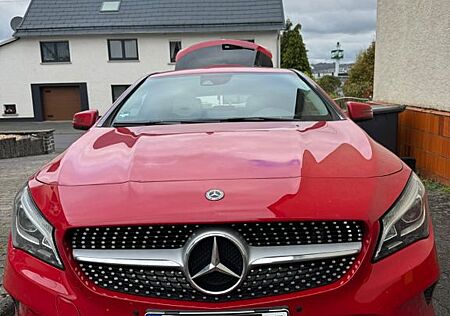 Mercedes-Benz CLA 220 Shooting Brake CLA 220 d 4MATIC DCT ...