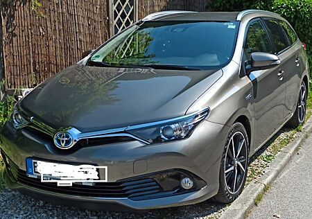 Toyota Auris Touring Sports Touring Sports Hybrid 1...