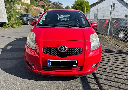 Toyota Yaris 1,3-l-VVT-i Team