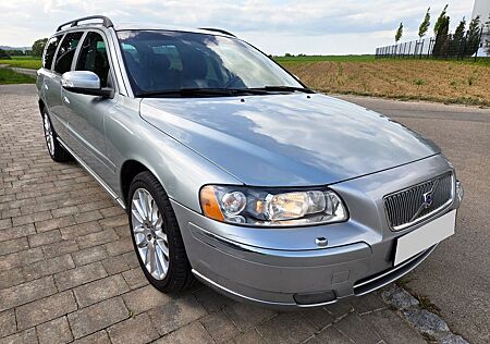 Volvo V70 EDITION SPORT 2.4D 1.Hd Leder Xenon AHK PDC