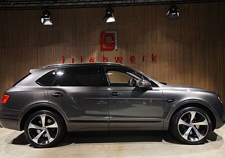Bentley Bentayga W12 6.0-Rear Entertainment-Blackpack