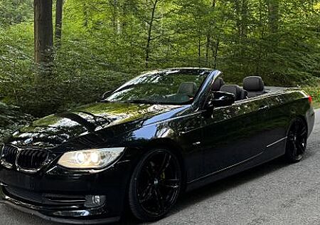 BMW 325i E93 LCI