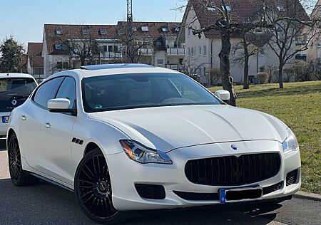 Maserati Quattroporte D Automatik guter Zustand Tüv Neu