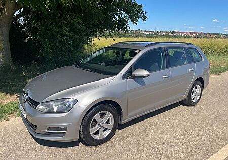 VW Golf Volkswagen 1.2 TSI BMT Trendline Variant Trendline