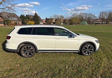 VW Passat Alltrack Volkswagen 2.0 TDI SCR 140kW DSG 4MOT A...