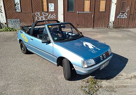 Peugeot 205 CJ Cabriolet