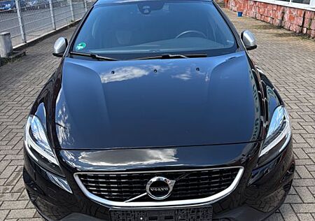 Volvo V40 R-Design Automatik D3 Diesel 150 PS