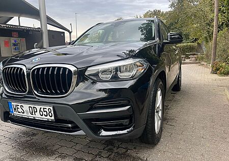 BMW X3 xDrive20d AT -