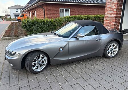 BMW Z4 2.2i - Roadster 6 Zylinder Cabrio