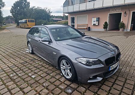 BMW 530d Touring M Sportpaket/ 8 Fach Bereifung
