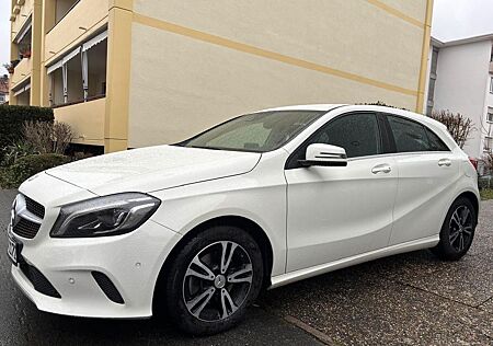 Mercedes-Benz A 180 - URBAN TOP ZUSTAND *LED, NAVI, PDC, uvm.*